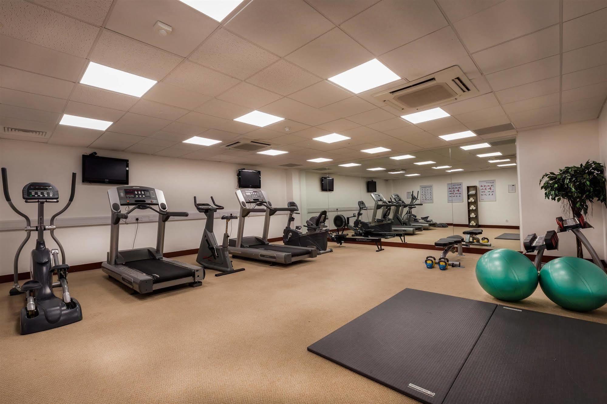 Carlton Dublin Airport Hotel